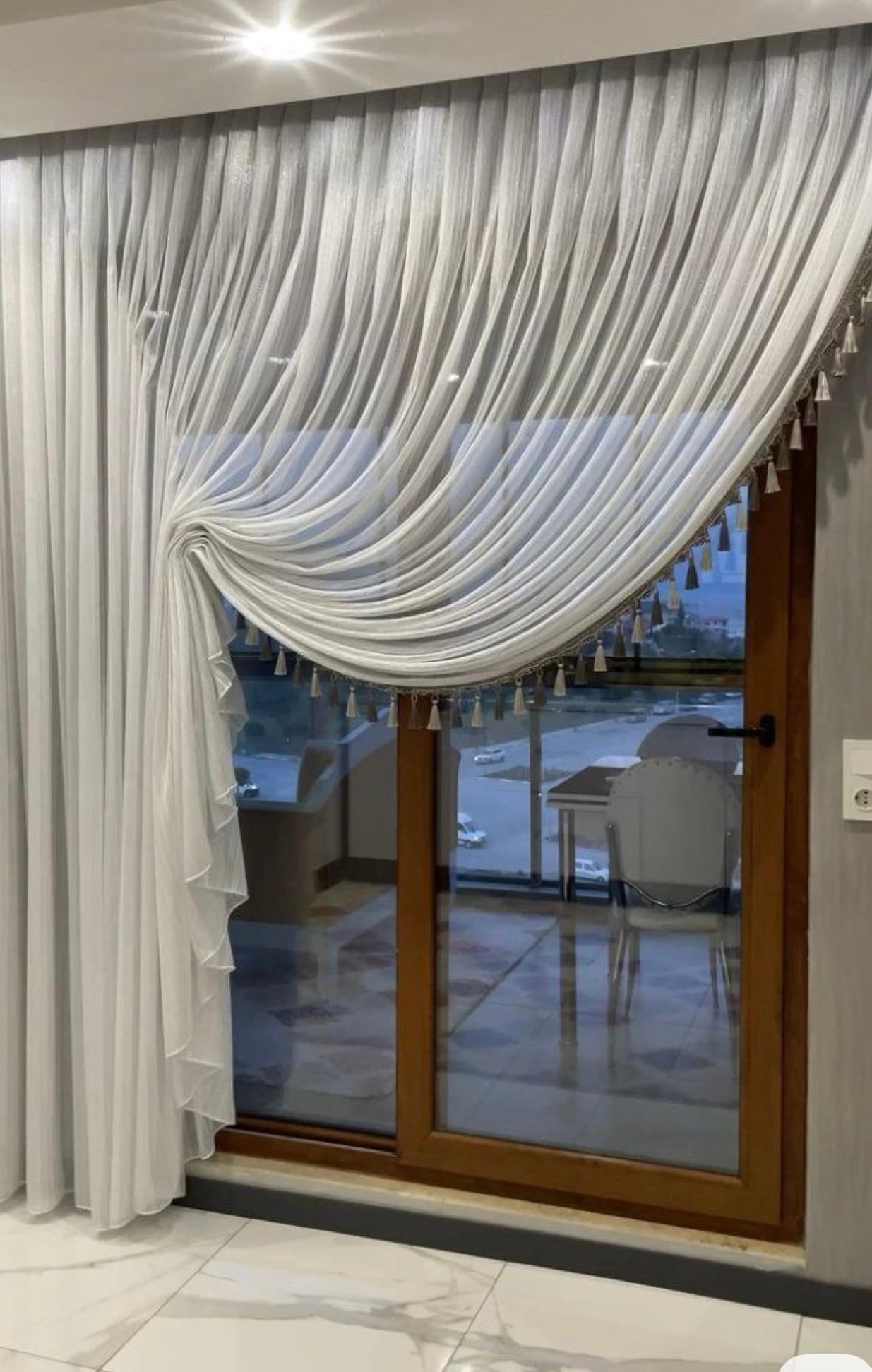 Püsküllü Tül Perde